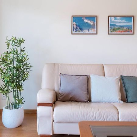 Guestready - Lido View Near The Beach Appartement Funchal  Buitenkant foto